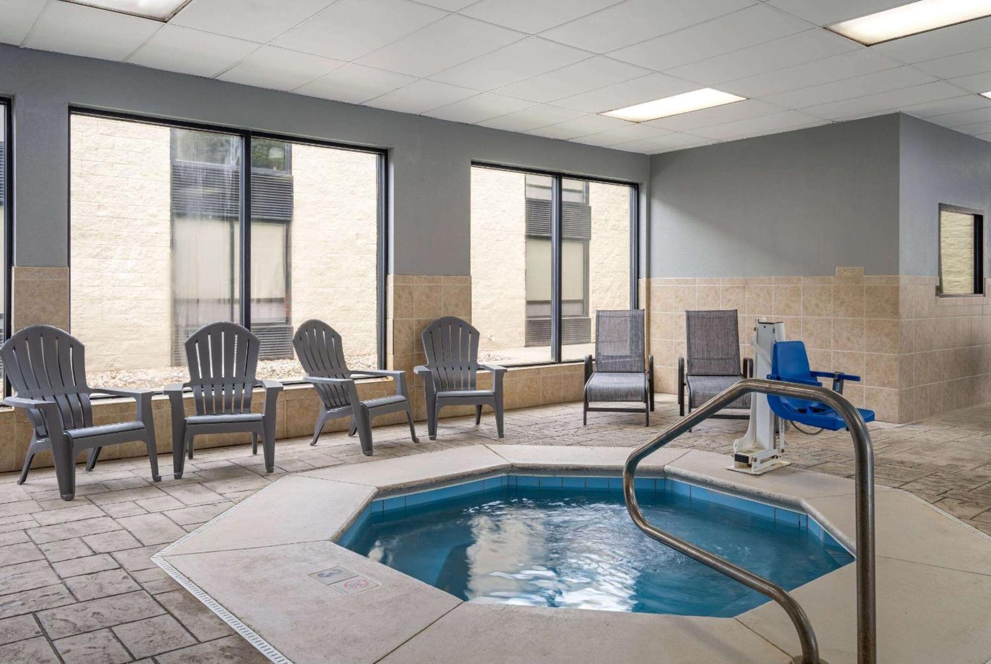 Americinn By Wyndham Casper Event Center Area Екстер'єр фото